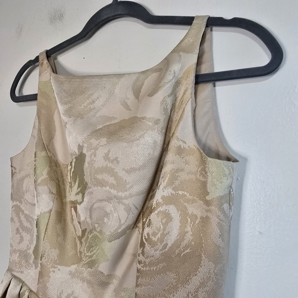 Adrianna Papell gold Rosette Gown with pockets floor lenght full skirt - Picture 4 of 16